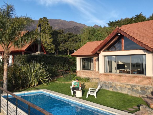 Alquiler vacacional en Merlo San Luis con pileta y vista a las sierras en Chumamaya