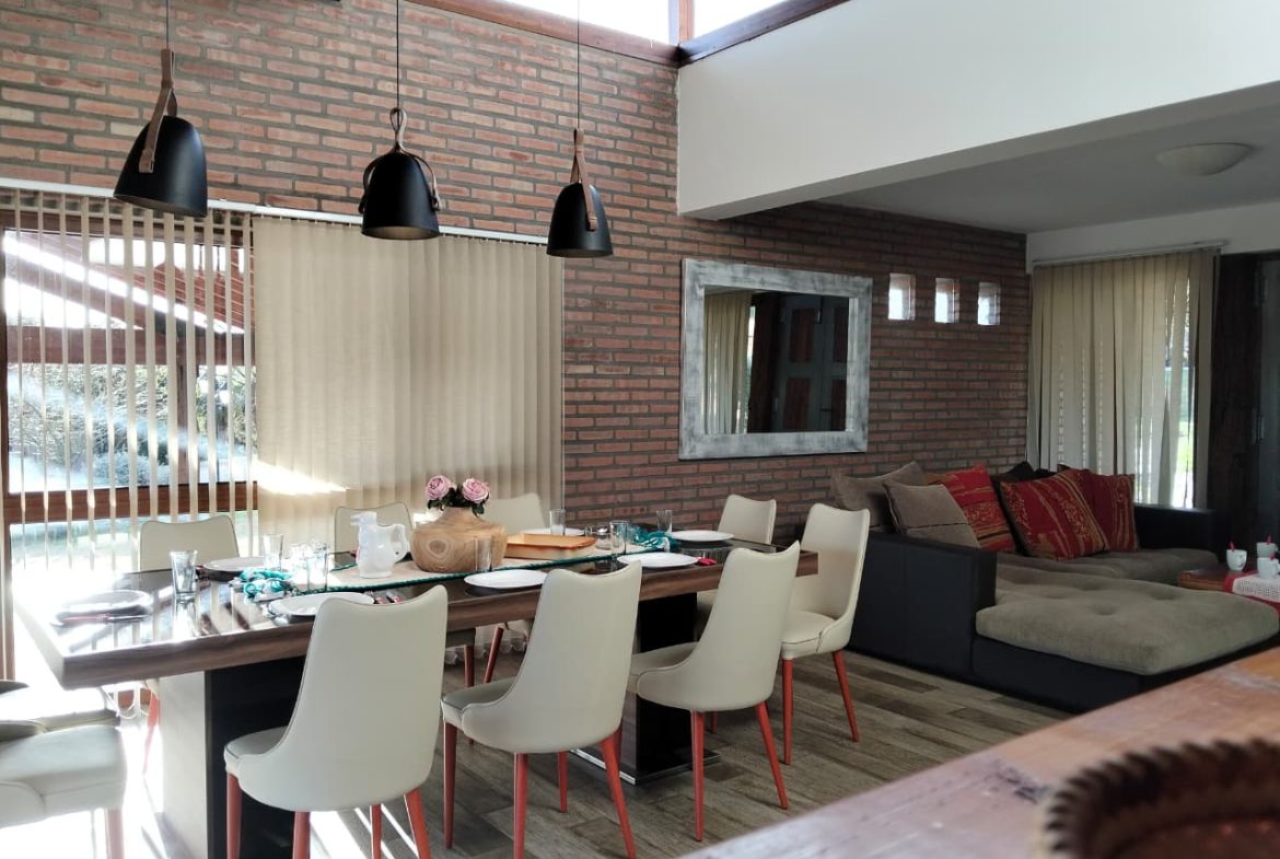 Casa Chalet 220