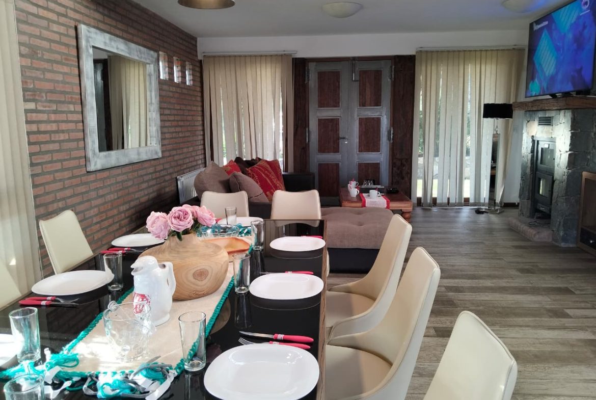 Casa Chalet 220