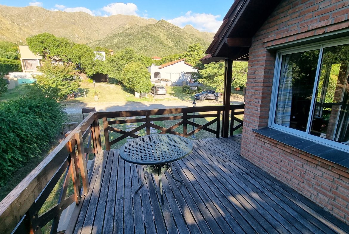 Alquiler vacacional en Merlo San Luis con pileta y vista a las sierras en Chumamaya