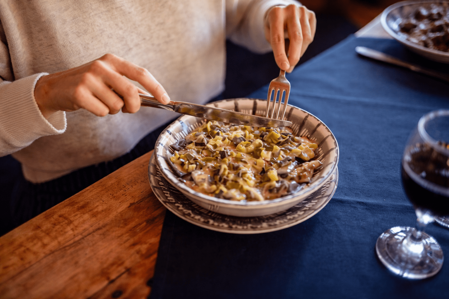 Descubrí los 10 imperdibles restaurantes para cenar en Merlo San Luis y elegí la mejor opción para una salida romántica, familiar o con amigos.