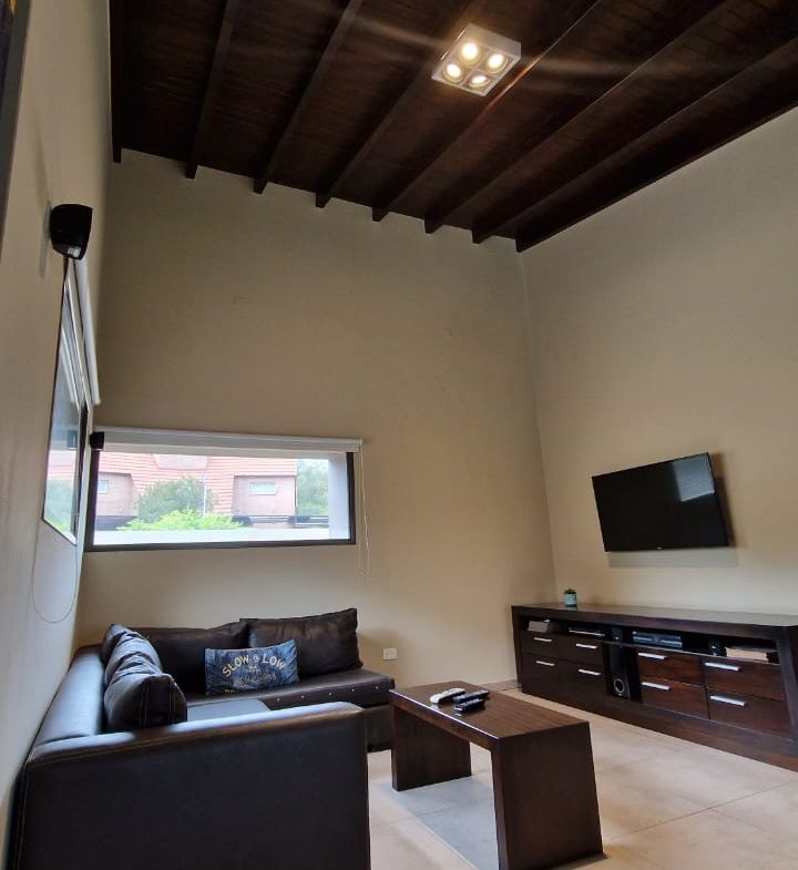 Residencia de alta gama en Barrio Balneario – Merlo