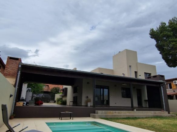 Residencia de alta gama en Barrio Balneario – Merlo