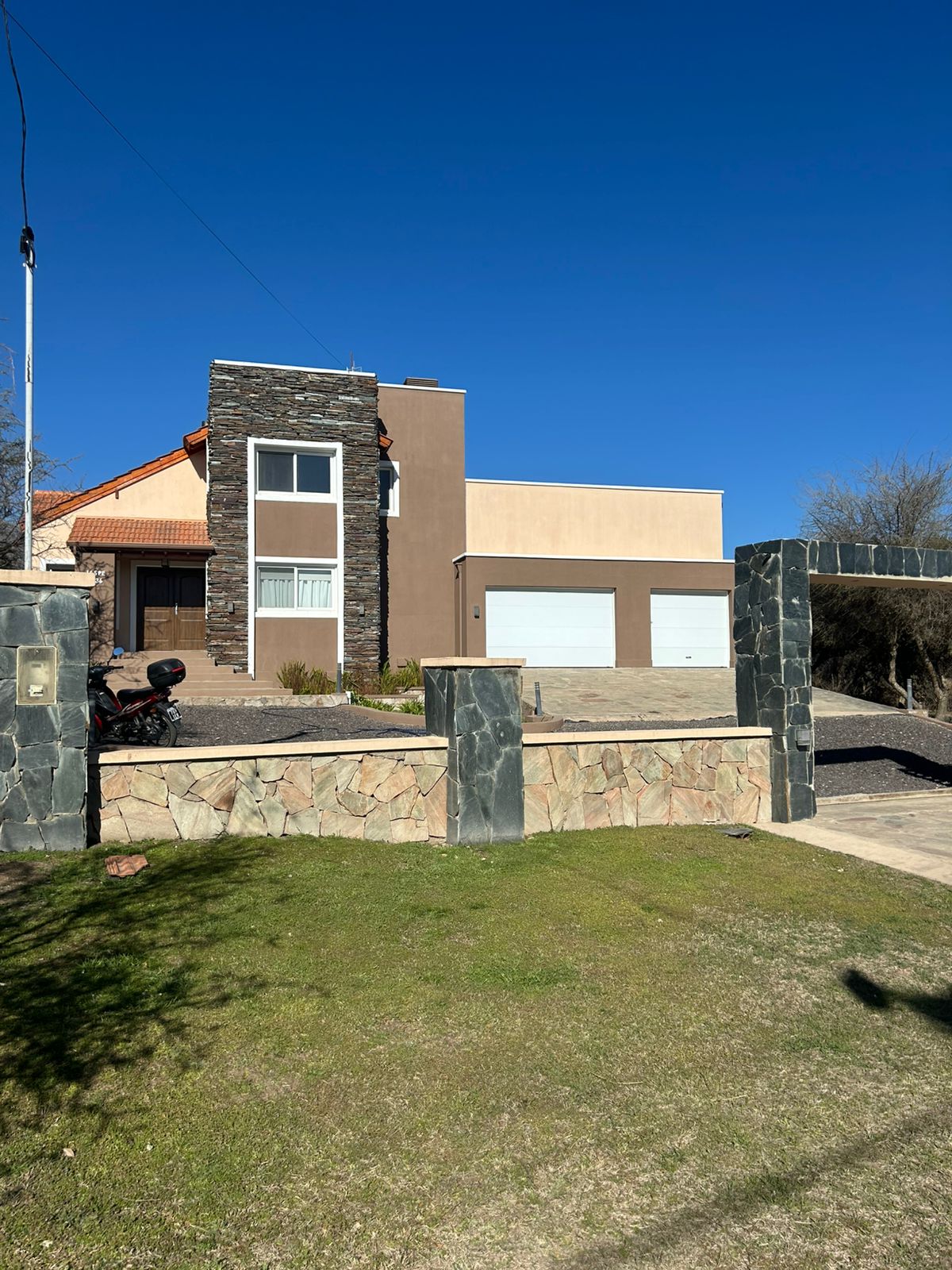 Casa en venta – Barrio Las Moreras I