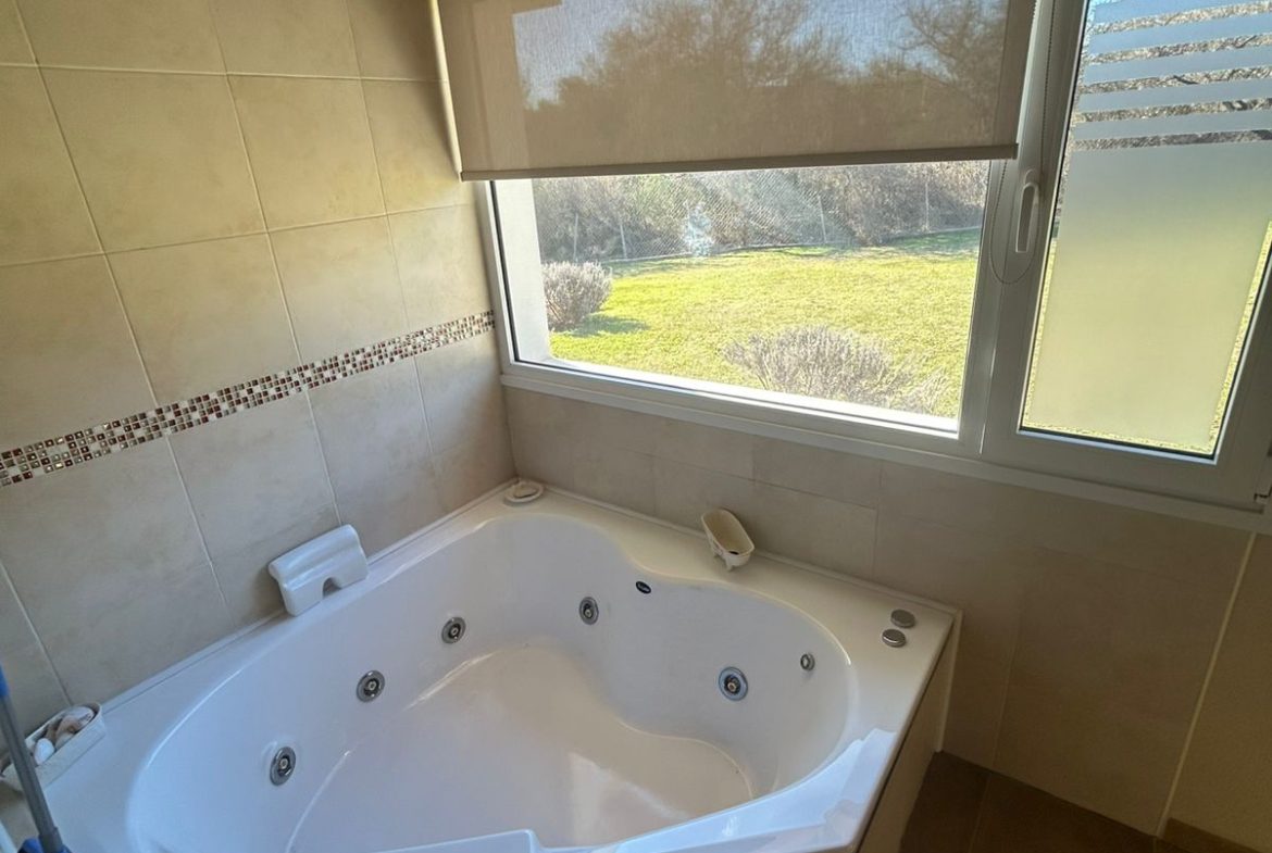 Casa en venta – Barrio Las Moreras I