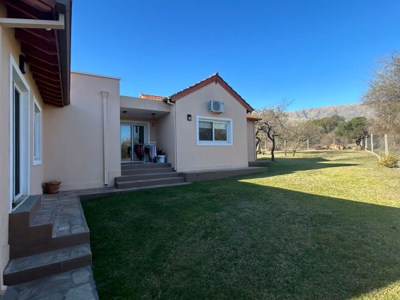 Casa en venta – Barrio Las Moreras I