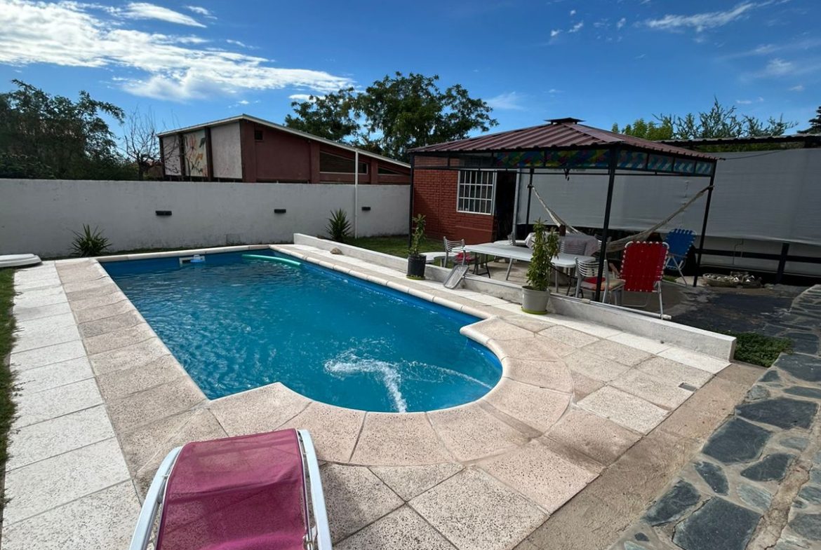 Casa en venta en Los Estribos – Merlo