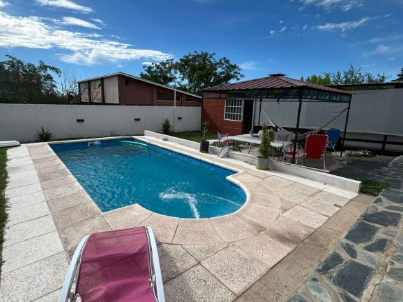 Casa en venta en Los Estribos – Merlo