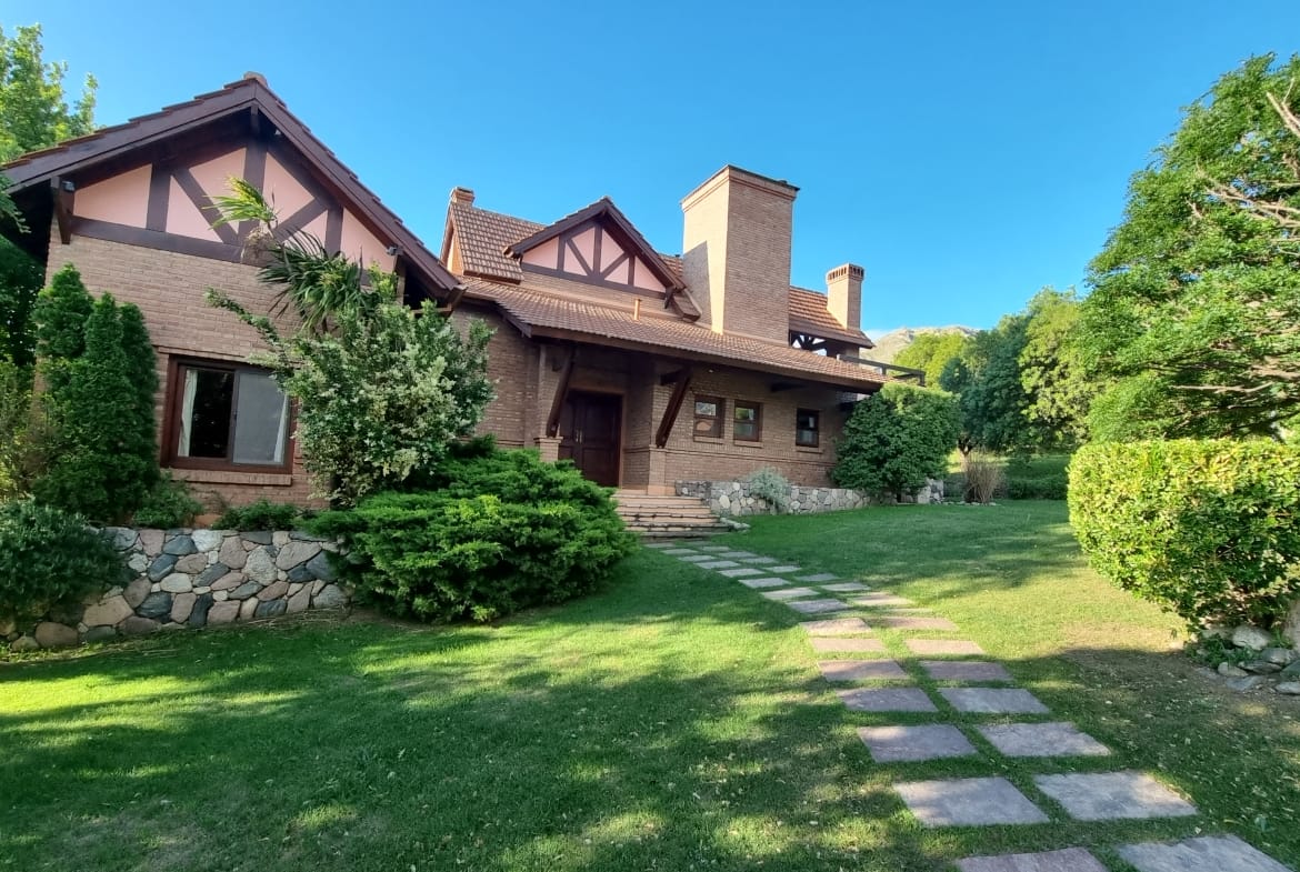 Casa Chalet 211