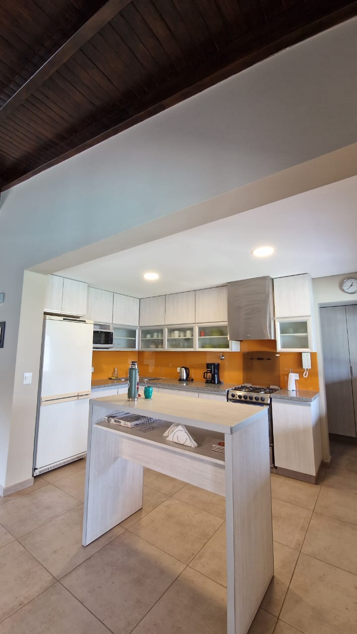 Residencia de alta gama en Barrio Balneario – Merlo